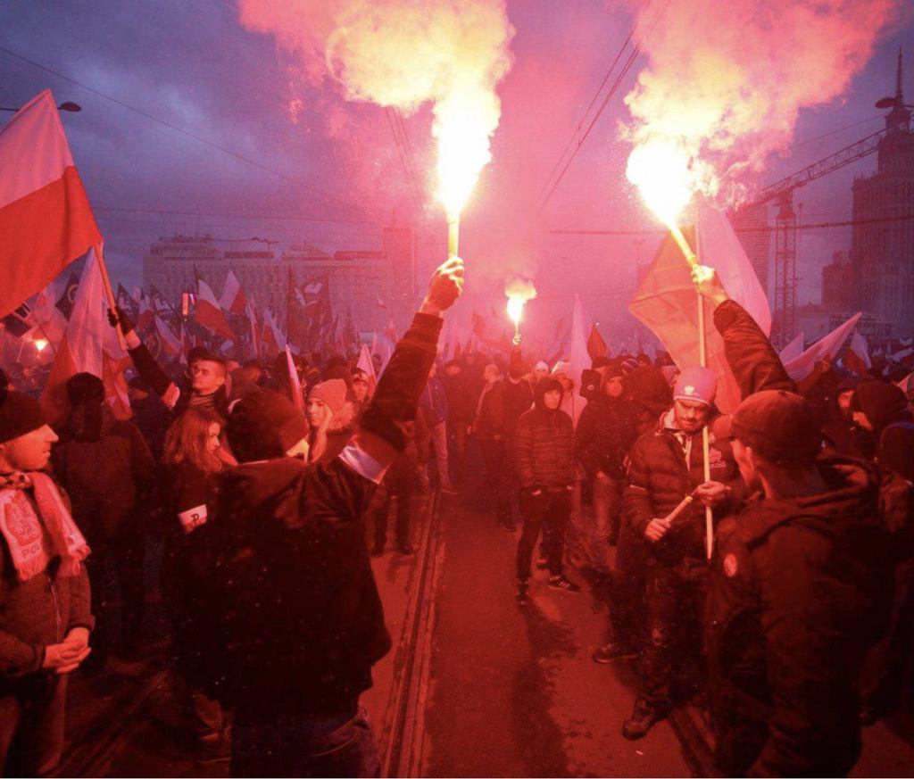 Фашистский марш в центре Варшавы: требуют себе Львов, Вильнюс и Европу без мусульман!