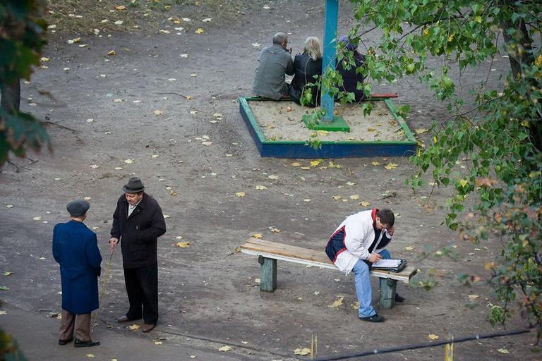 Я потратил 10 лет на фото одной и той же скамейки. Получилось ярче, чем вы думаете! 