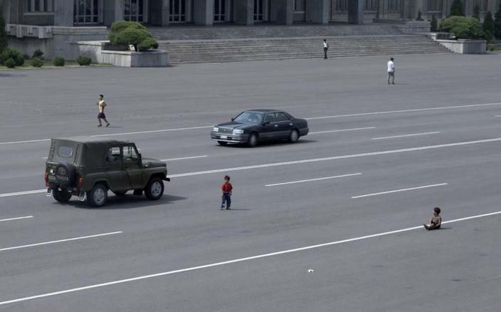 51 ЧЕСТНОЕ фото о сегодняшней жизни простого народа и партийной элиты Северной Кореи