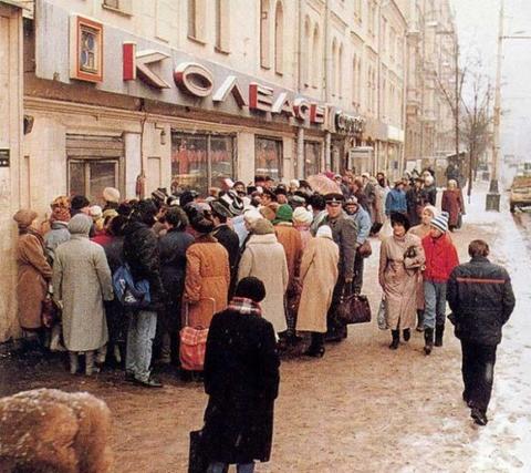 СССР крал на Западе даже ГОСТы и рецепты колбасы! Вот как все было Продолжаем развенчивать мифы.