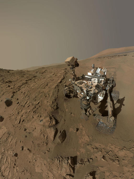 Марсоходу Curiosity — уже 7 лет. Вот 30 его лучших фотографий