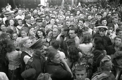 14 фотографий о том, каким был мир через несколько месяцев после окончания Второй мировой войны